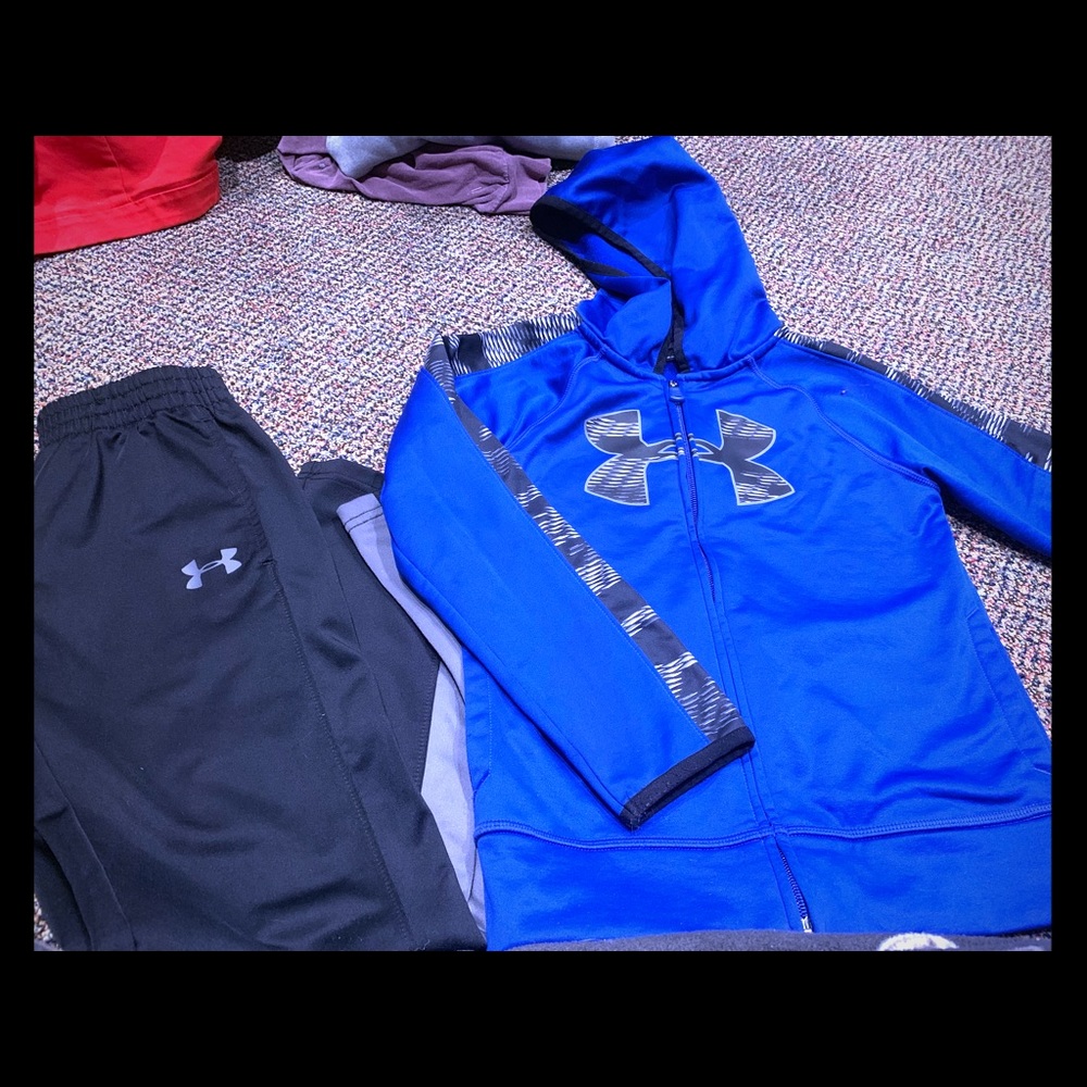 Boys size 7 UA outfit